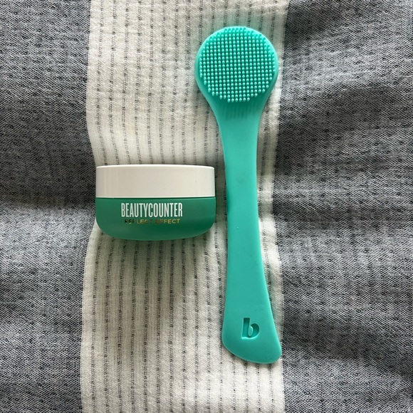 Beautycounter Reflect Effect AHA Smoothing Facial Mask & Tool - Picture 1 of 3